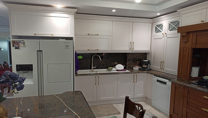 طراحی کابینت برای آشپزخانه باریک